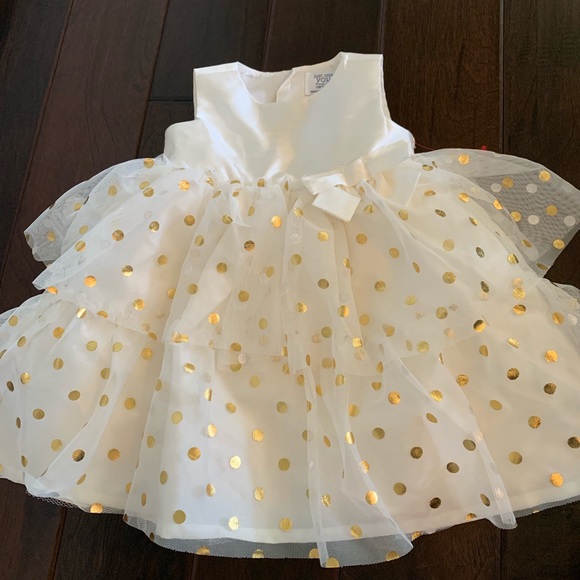 Dress - Picture 2 of 3